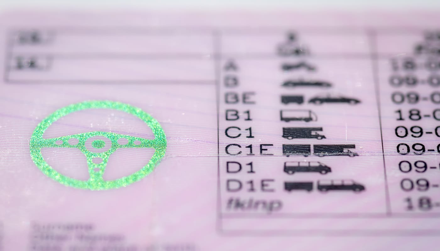 qualifications you need to become a driving instructor
